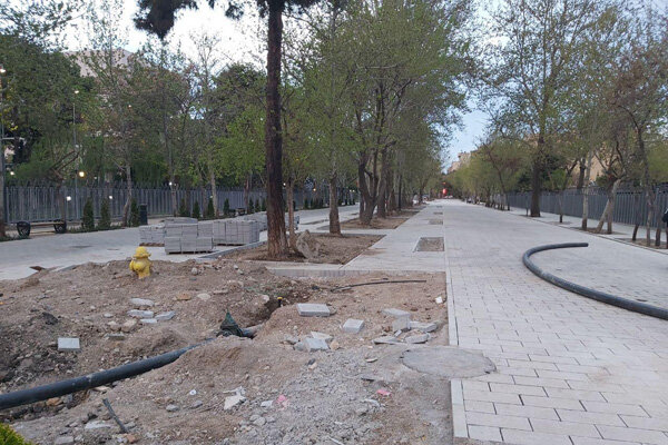خیابان شهریار برای اتومبیل‌ها مسدود شد/ عبور از یک پیاده‌راه هنری