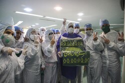 Goodwill ambassadors of Imam Reza (PBUH) visit coronavirus patients in Tehran’s Milad Hospital