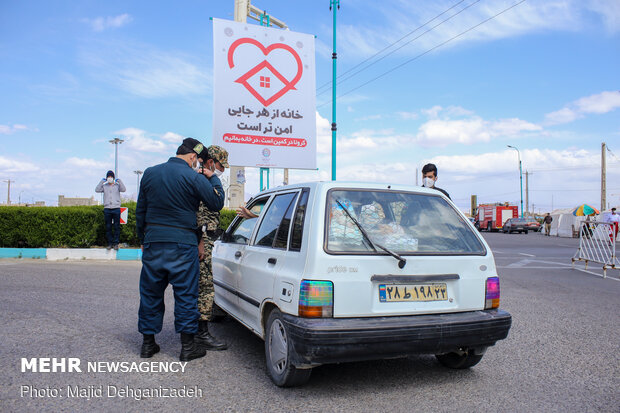 Passengers are tested for coronavirus in Yazd entrance