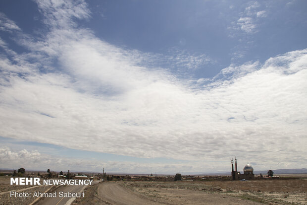 روستای بیابانک سرخه همراه پویش «در خانه بمانیم»