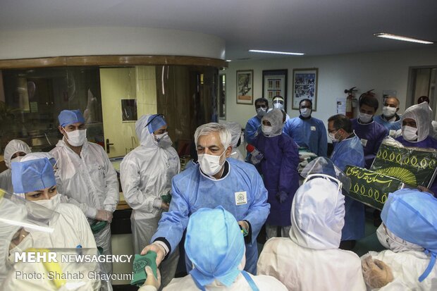 Goodwill ambassadors of Imam Reza (PBUH) visit coronavirus patients in Tehran’s Milad…