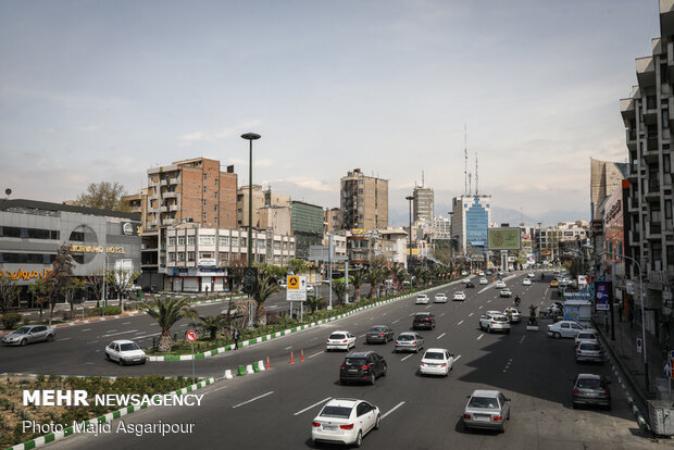 معابر اصلی مرکز شهر تهران در روز 5 فروردین 99