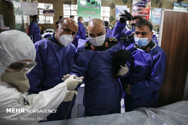 Parl. speaker Larijani visits IRGC temporary hospital