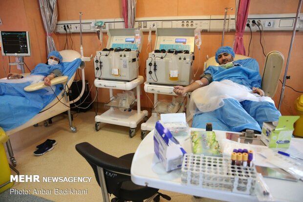 اهدای پلاسما به مبتلایان کرونا در بیمارستان مسیح دانشوری