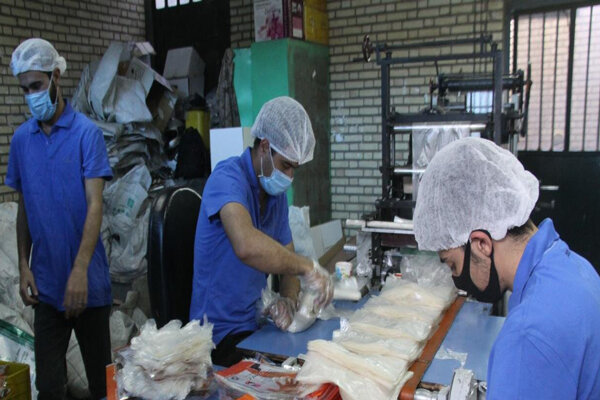 اولین محموله ماسک وارداتی در قزوین تحویل شد