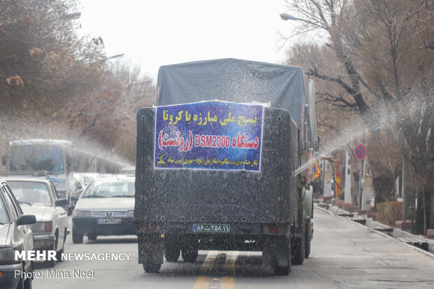 حضور نیروهای یگان ویژه ناجا در طرح ضدعفونی سراسری شهر تبریز