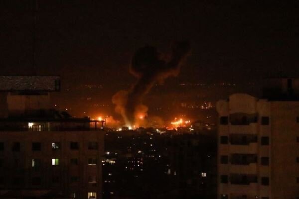 ارتش اسرائیل نوار غزه را مورد حمله هوایی و آتش توپخانه قرار داد