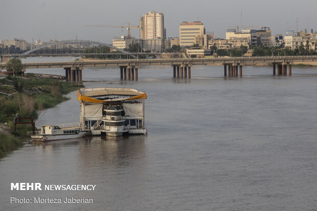 Ahvaz streets deserted under Covid-19 outbreak