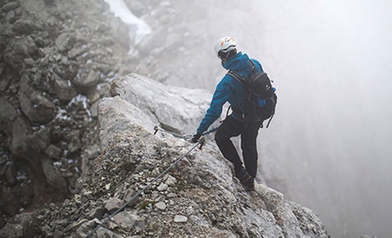کوهنوردی خراسان جنوبی بر قله مشکلات/ بلاتکلیفی ۶ ساله ساخت سالن