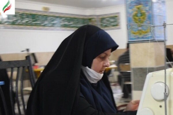 فعالیت ۵۰۴ گروه جهادی خواهران در جبهه مقابله با کرونا