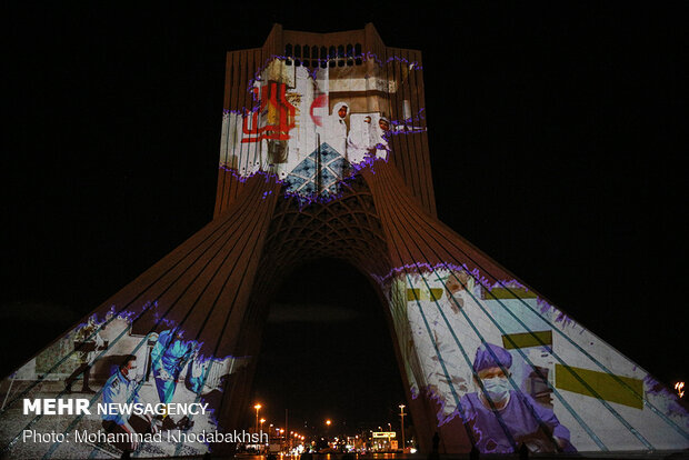إضائة ثلاثية الأبعاد تزين بها برج الحرية وسط العاصمة طهران 