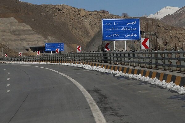 جاده چالوس و تهران-شمال باز شد/ کاهش ۳۸.۹ درصدی تردد در جاده ها