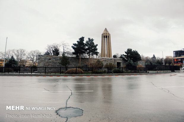 Iranians do not celebrate Nature Day in fight against coronvairus