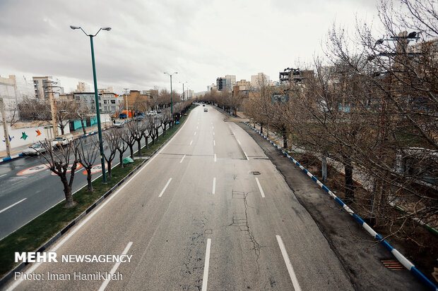 Iranians do not celebrate Nature Day in fight against coronvairus