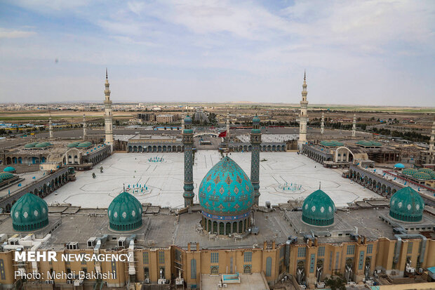 تصاویر هوایی شهر قم در روز طبیعت