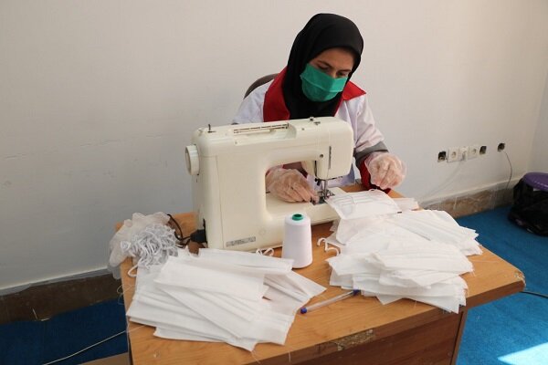 تولید روزانه ۶ هزار عدد ماسک در شهرستان مهران