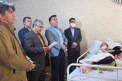 عیادت مسئولان البرزی از دختر تکواندوکار حادثه دیده