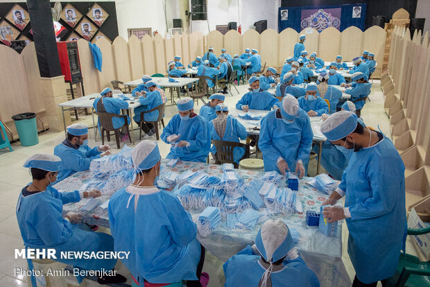 Volunteer groups produce 20,000 masks in Shiraz