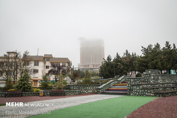 Tehran drowned in fog