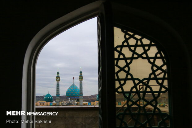 Jamkaran Mosque on birth anniv. of 12th Shia Imam