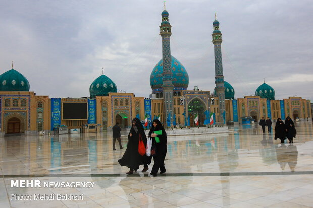 Jamkaran Mosque on birth anniv. of 12th Shia Imam