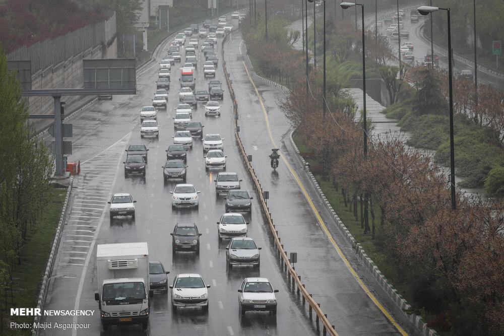 وضعیت ترافیکی جاده های کشور/باران و مه گرفتگی در برخی محورها