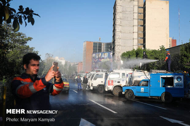 Bio-Defense Drill staged in Vali-e Asr Square of Tehran amid outbreak