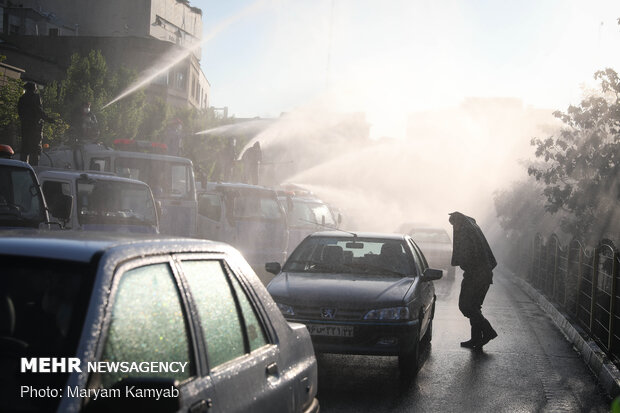 Bio-Defense Drill staged in Vali-e Asr Square of Tehran amid outbreak