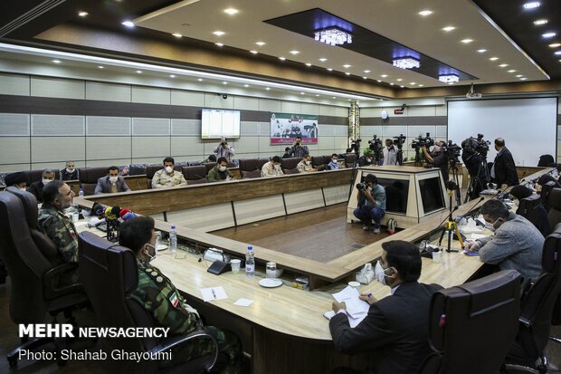 مؤتمر صحفي لقائد القوة البرية بالجيش الايراني