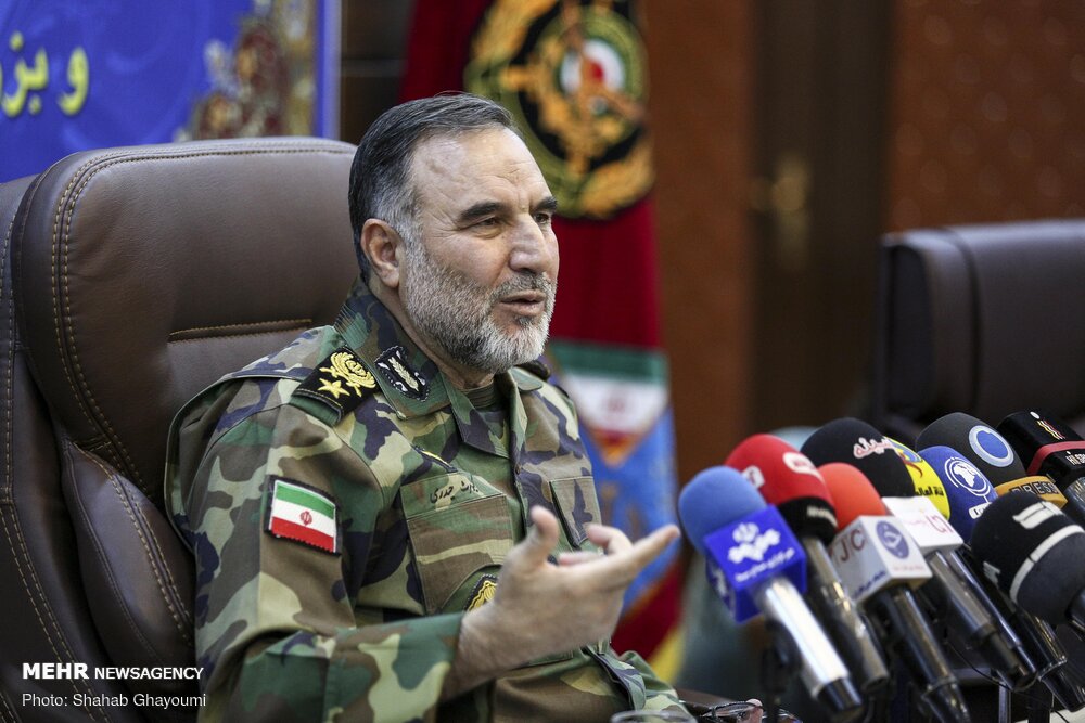  - مؤتمر صحفي لقائد القوة البرية بالجيش الايراني