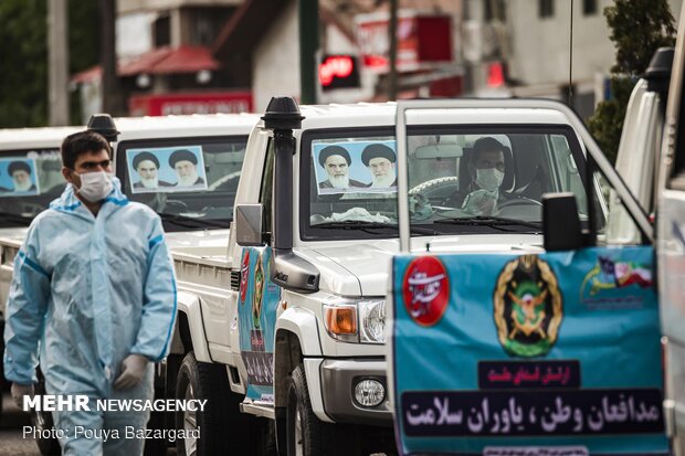 İran'da "Ulusal Ordu Günü" için hizmet yürüyüsü