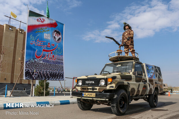 Iranian Army’s parades in provinces