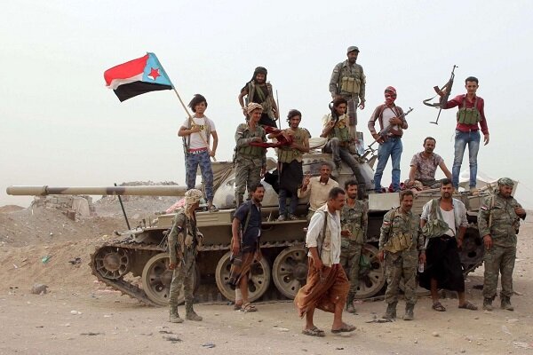 شورای انتقالی جنوب یمن دولت منصور هادی را تهدید به جنگ کرد