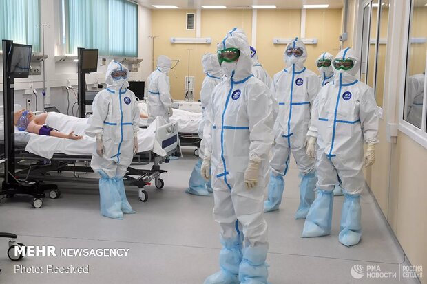 Moskova'nın yeni koronavirüs hastanesi açıldı