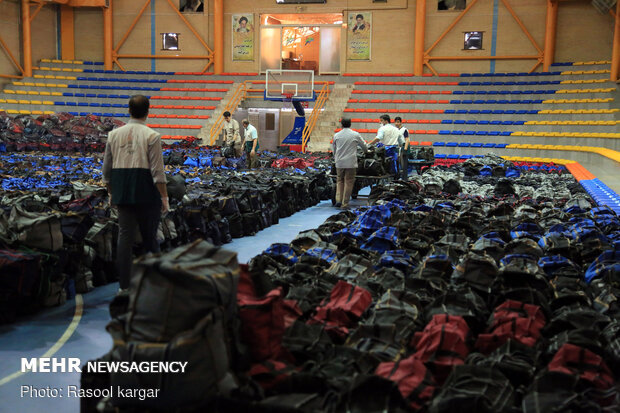 Astan Quds preparing 150k foodstuff packages for needy people