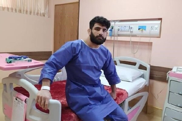 Wrestler Alireza Karimi undergoes successful knee surgery