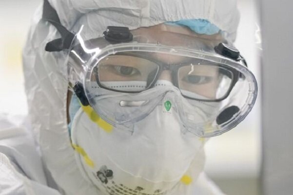 مدیر آزمایشگاه ووهان تولید ویروس کرونا را رد کرد