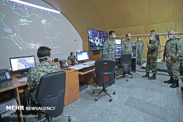 Unveiling ceremony of 2 Iranian radar systems