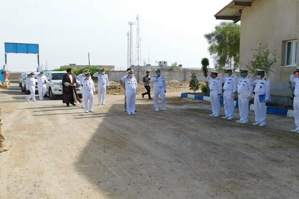 Iran’s Navy cmdr. visits Pasabandar naval base 