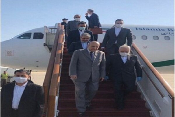 FM Zarif arrives in Damascus 