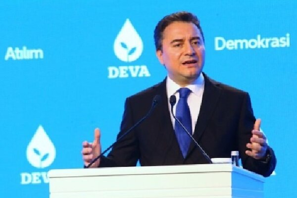 Babacan: Ülke tam bir bataklığa gömülüyor