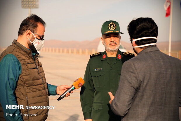 الحرس الثوري يطلق بنجاح اول قمر صناعي عسكري ايراني
