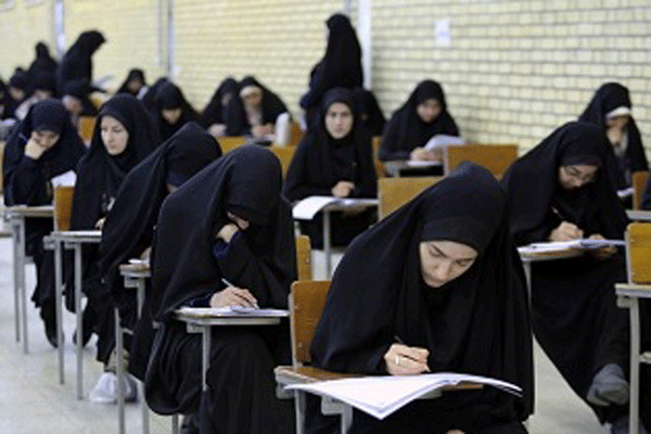 آموزش خواهران حوزه علمیه در قزوین به روز است