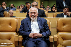 Iran-China to improve 25-year-coop. document: Zarif