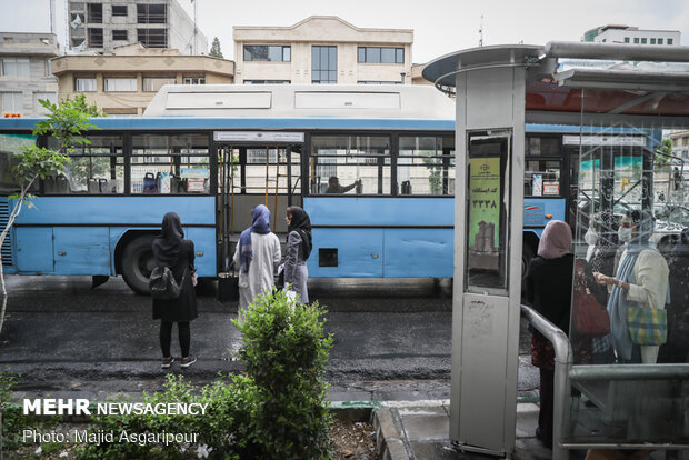 Life goes on in Tehran amid coronavirus pandemic