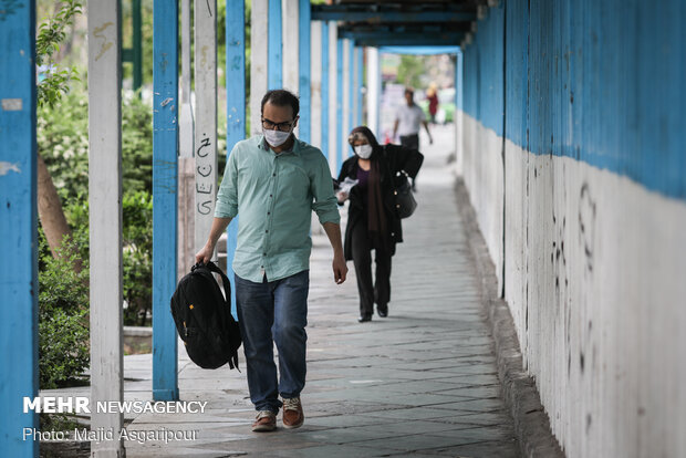 Life goes on in Tehran amid coronavirus pandemic