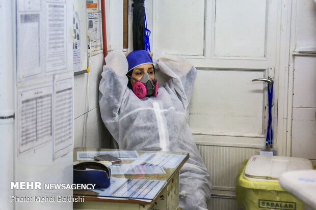 Tireless staff of Kamkar Hospital in Qom 