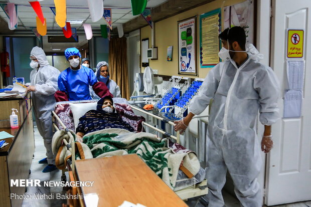 Tireless staff of Kamkar Hospital in Qom 
