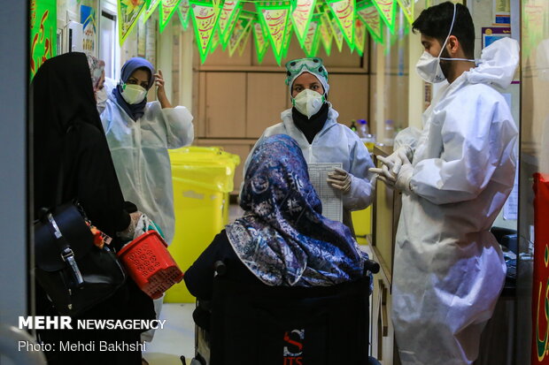 Tireless staff of Kamkar Hospital in Qom 