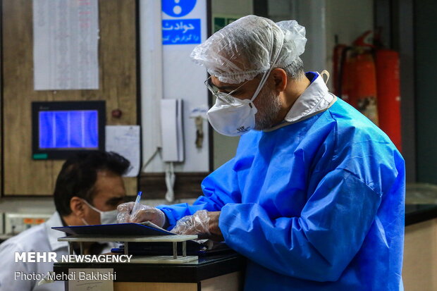 Tireless staff of Kamkar Hospital in Qom 